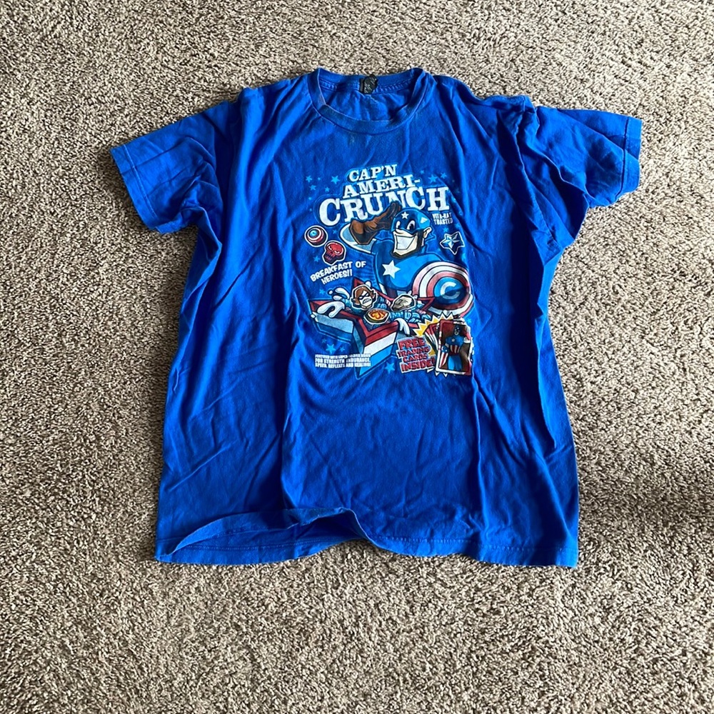 Blue Captain Ameri-Crunch t-shirt, size LARGE